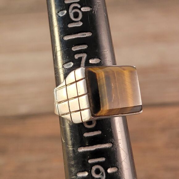 Vintage Sterling Beveled Tiger's Eye Rectangle Ring - Picture 7 of 10